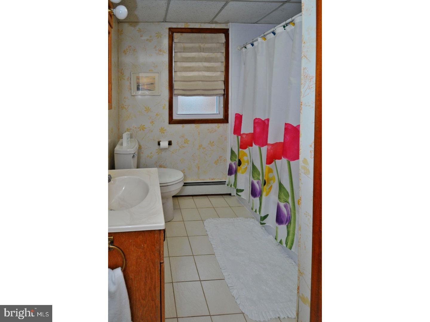 7727 Verree Road Philadelphia, PA 19111 - Photo 12 of 23 Bathroom