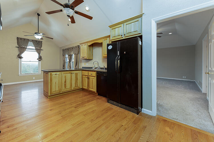 776 Paper Mill Road Lancaster, KY 40444 - Photo 5 of 46 20