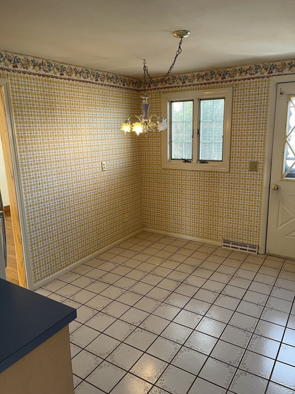 48 Elmont Road Lowell, MA 01852 - Photo 16 of 41
