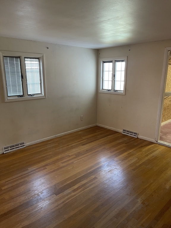 48 Elmont Road Lowell, MA 01852 - Photo 22 of 41