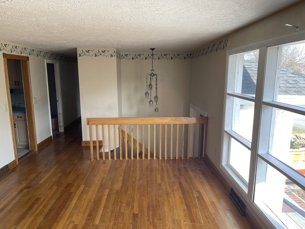 48 Elmont Road Lowell, MA 01852 - Photo 6 of 41