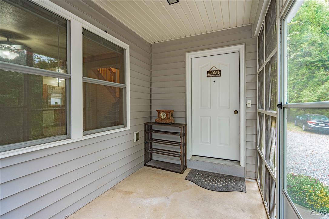 245 Henning Road Blakeslee, PA 18610 - Photo 3 of 35 Gallery Image 3
