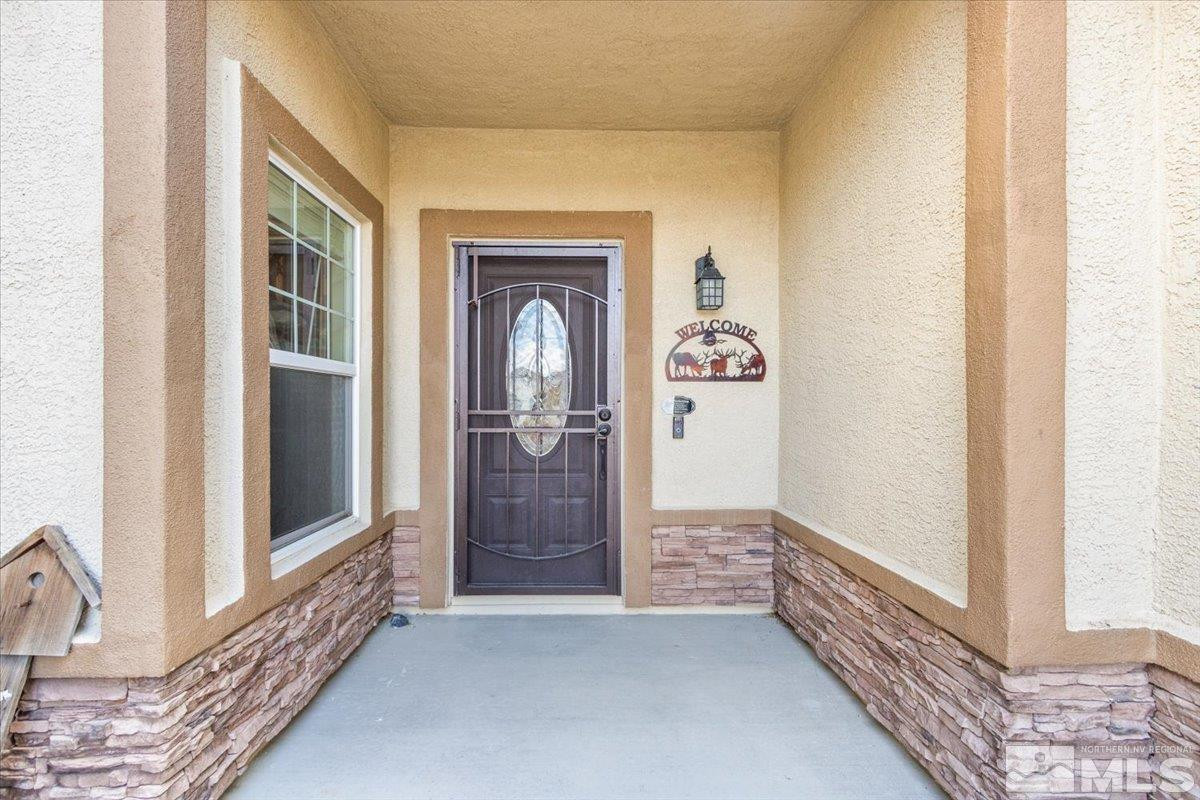 18230 Giant Panda Court Reno, NV 89508 - Photo 4 of 29 Photo 4