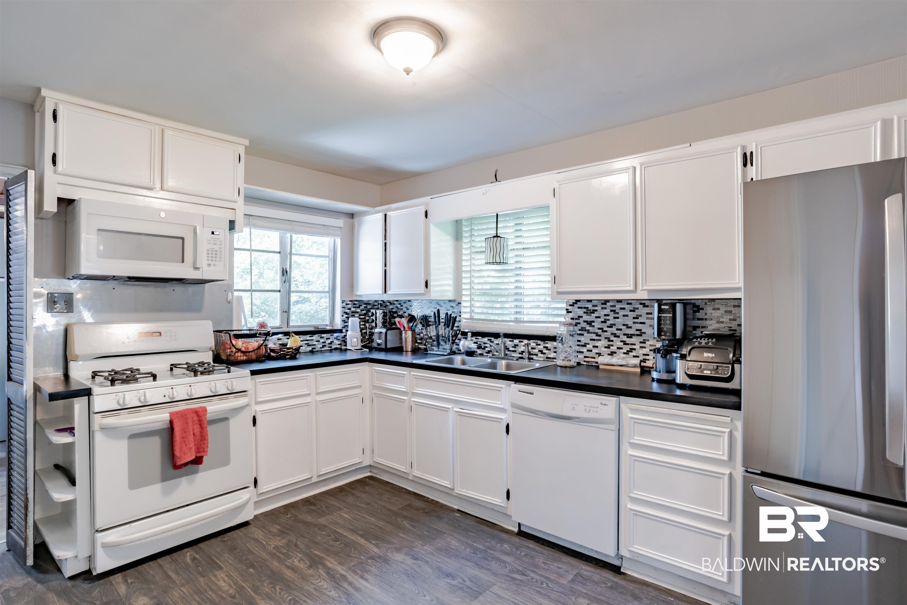 302 Siena Vista Street Mobile, AL 36607 - Photo 15 of 29