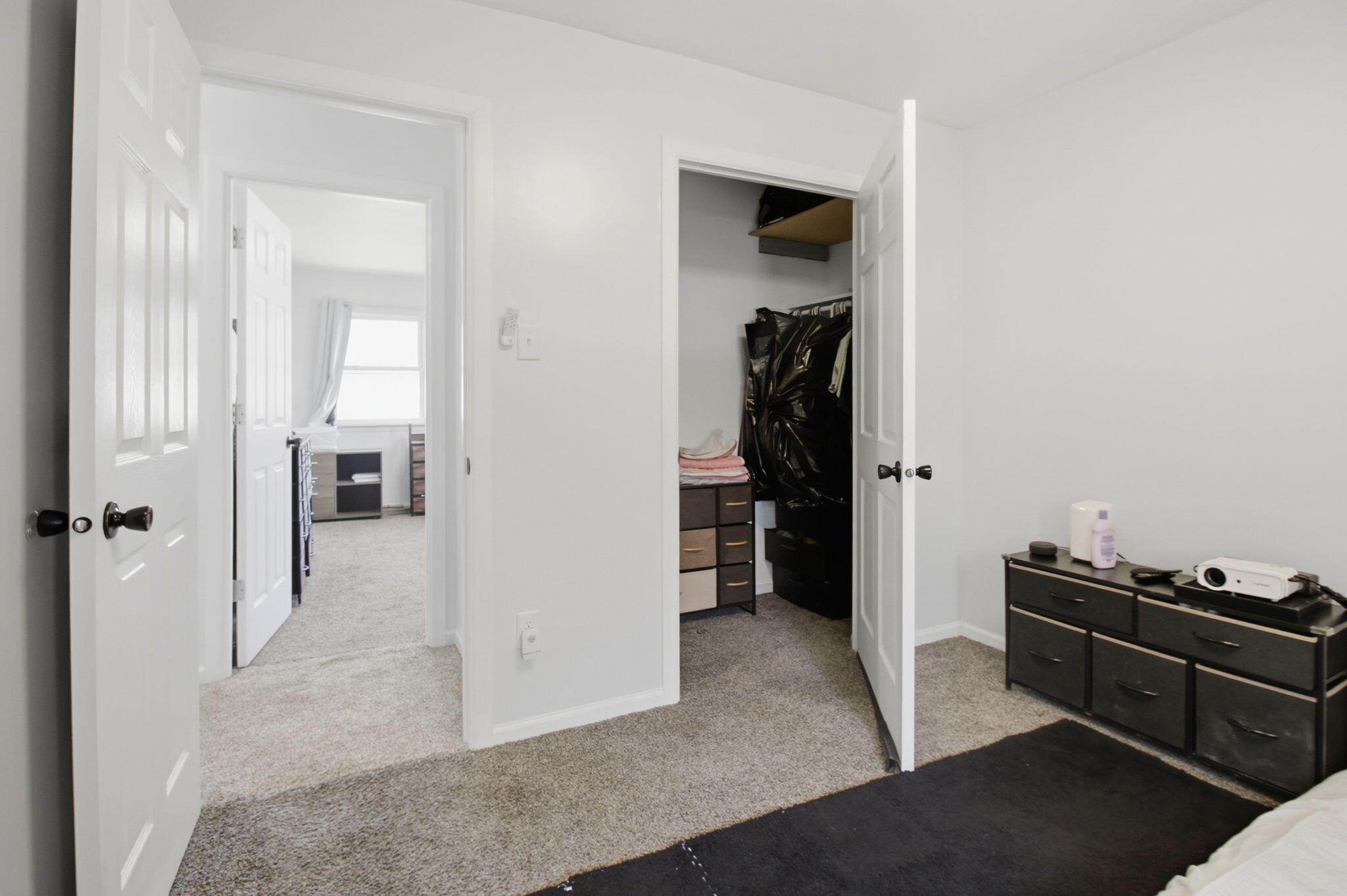 411 Portland Road Valparaiso, IN 46385 - Photo 8 of 20 2048x1363