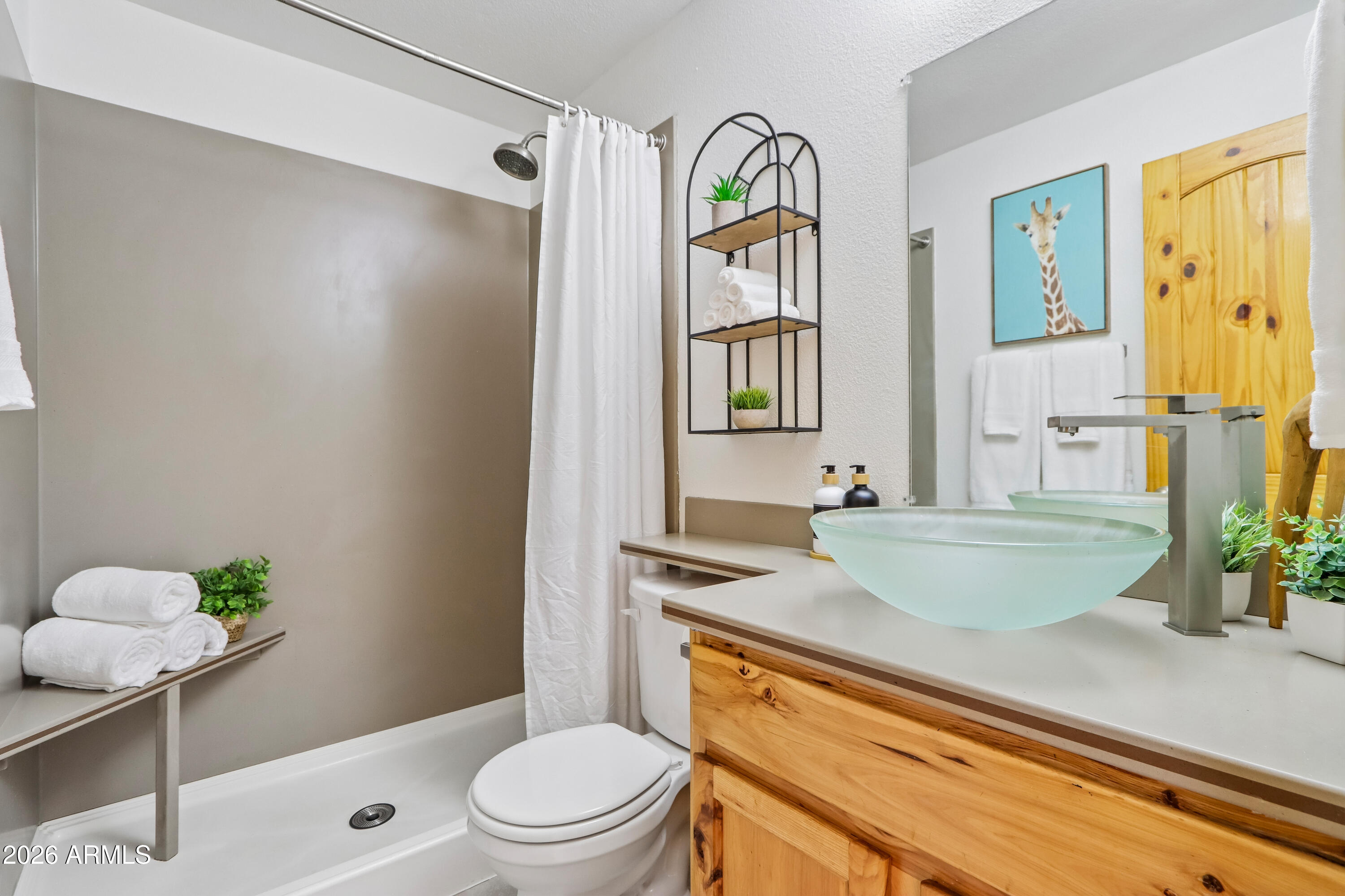 6711 West Osborn Road, Unit 41 Phoenix, AZ 85033 - Photo 13 of 29 Bathroom
