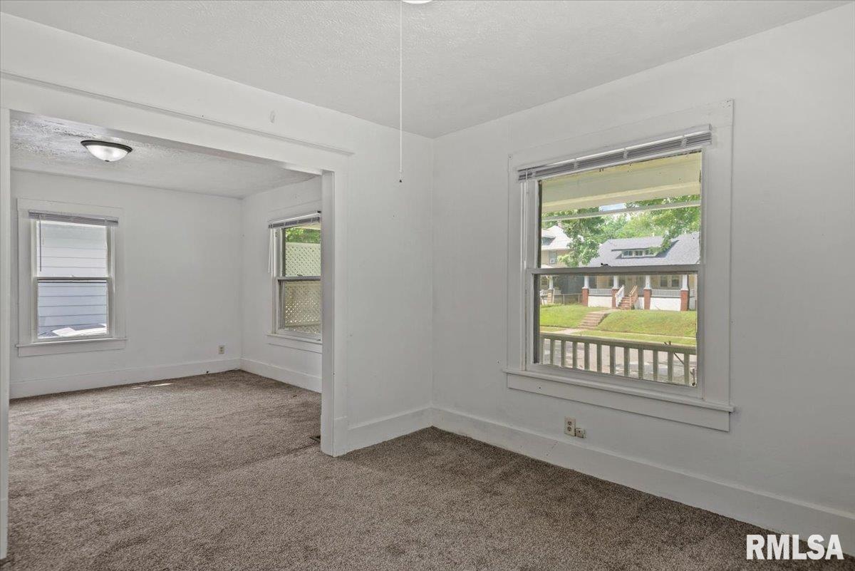 2516 South 10th Street Springfield, IL 62703 - Photo 8 of 34