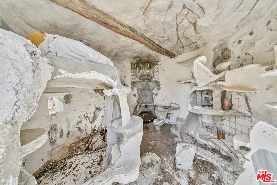 24641 Piuma Road Malibu, CA 90265 - Photo 17 of 40 a view of city view