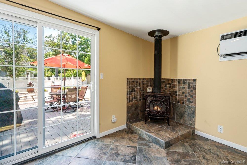 76 Alton Road Babylon, NY 11702 - Photo 22 of 31