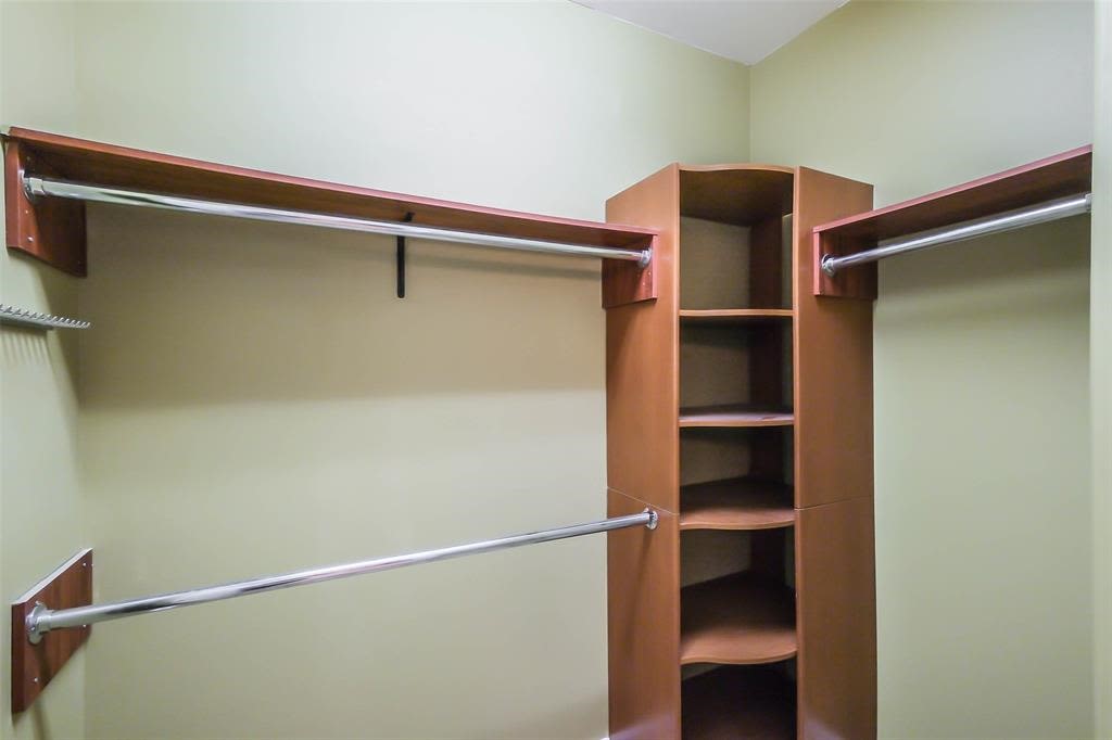 706 Allston Street, Unit B Houston, TX 77007 - Photo 18 of 33 a close view of closet