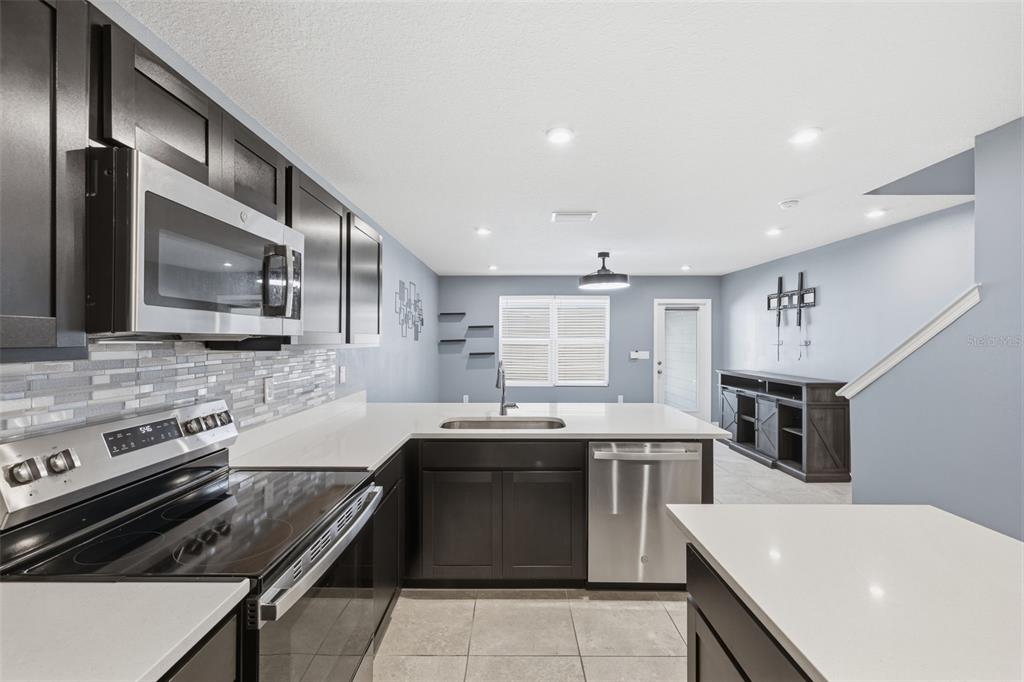 11385 Spectacled Drive New Port Richey, FL 34654 - Photo 9 of 27