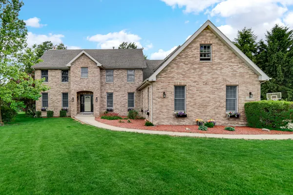 $689,900 | 13935 Elizabeth Lane, Mokena, IL 60448