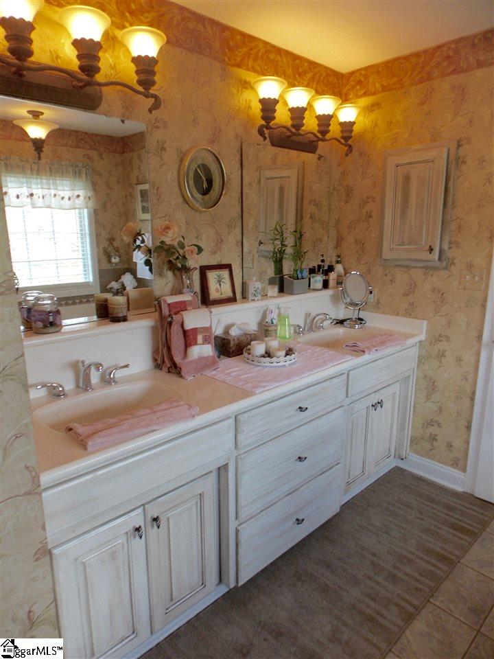 371 Sunset Road Landrum, SC 29356 - Photo 18 of 30