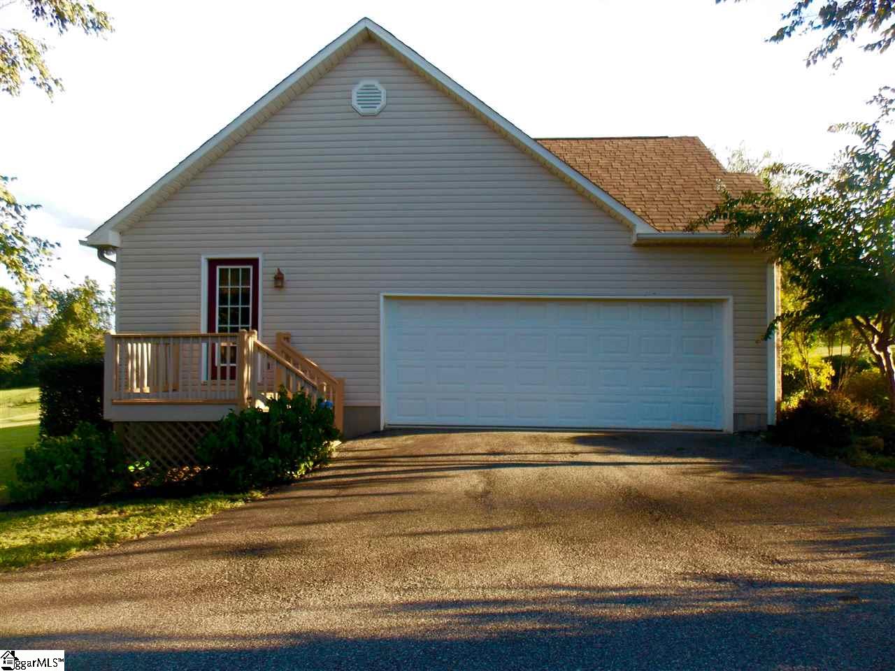 371 Sunset Road Landrum, SC 29356 - Photo 4 of 30