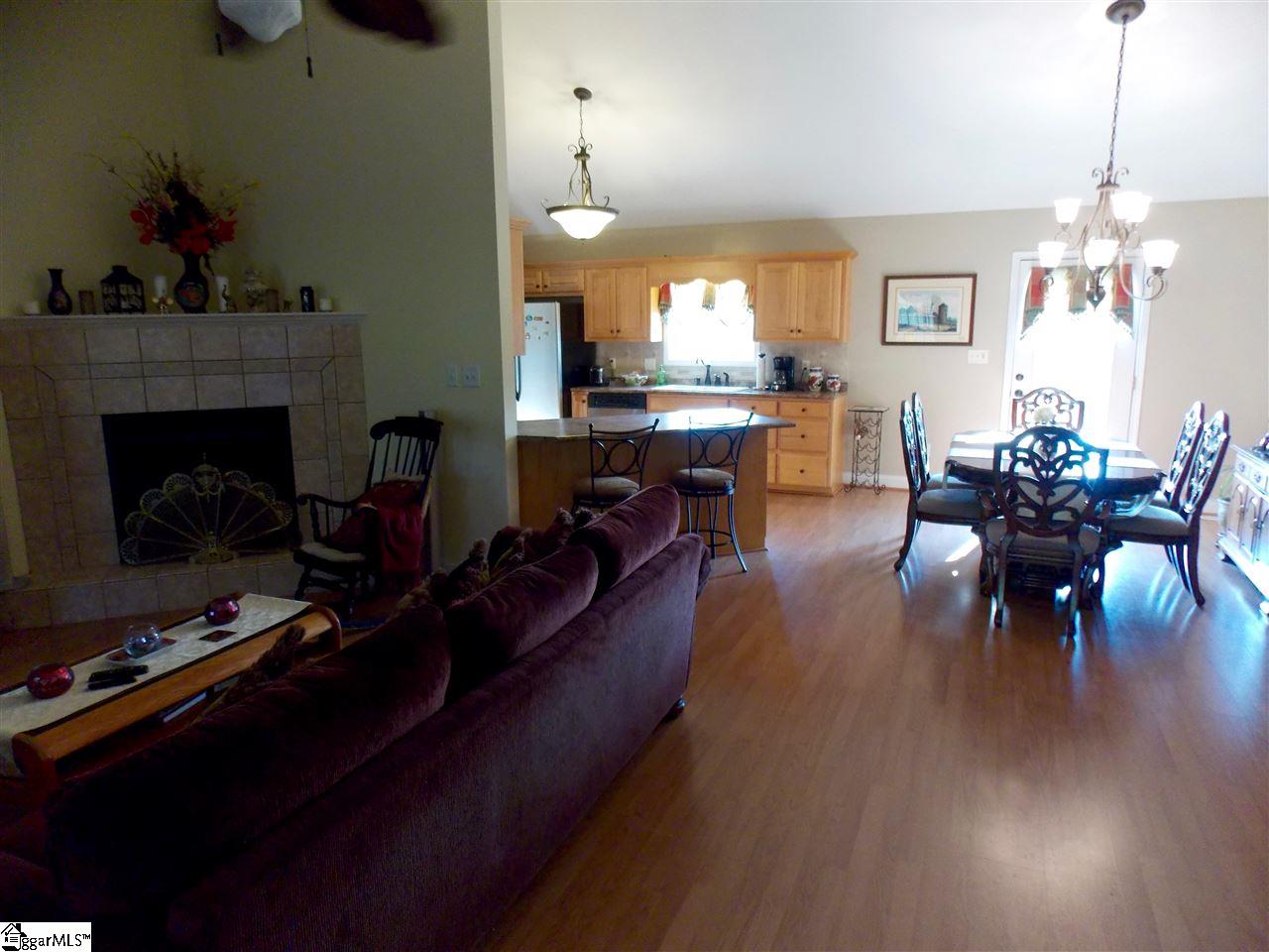 371 Sunset Road Landrum, SC 29356 - Photo 7 of 30