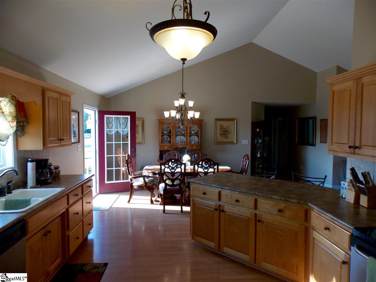 371 Sunset Road Landrum, SC 29356 - Photo 8 of 30