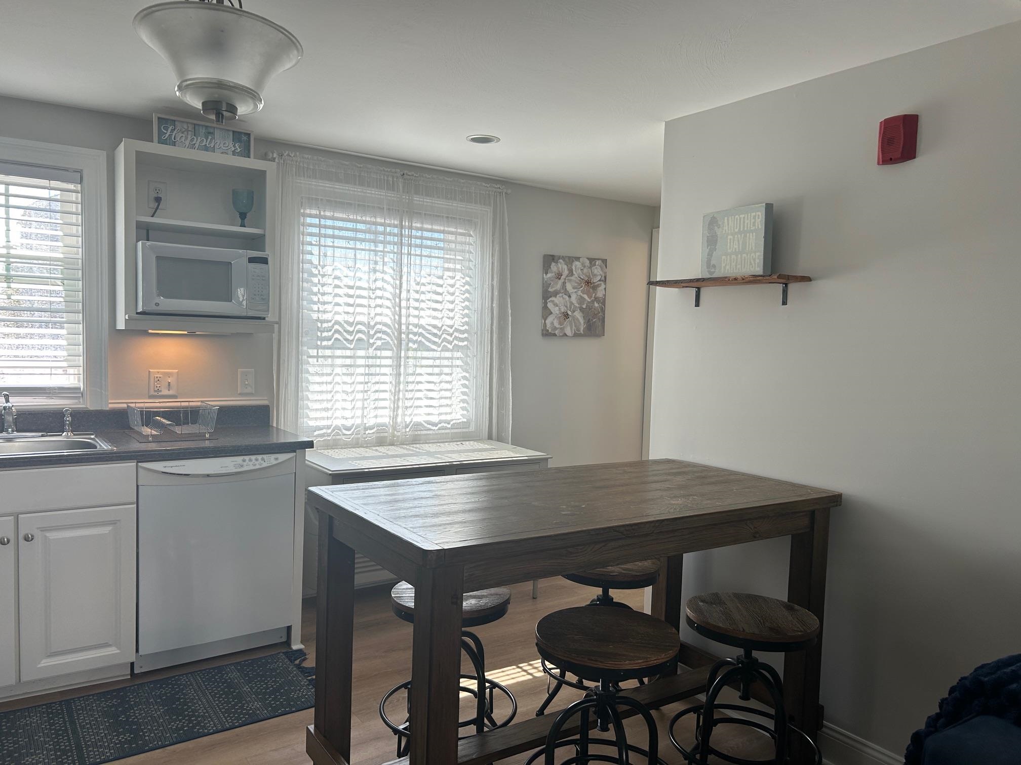 18 Ocean Boulevard, Unit 2 Hampton, NH 03842 - Photo 3 of 11