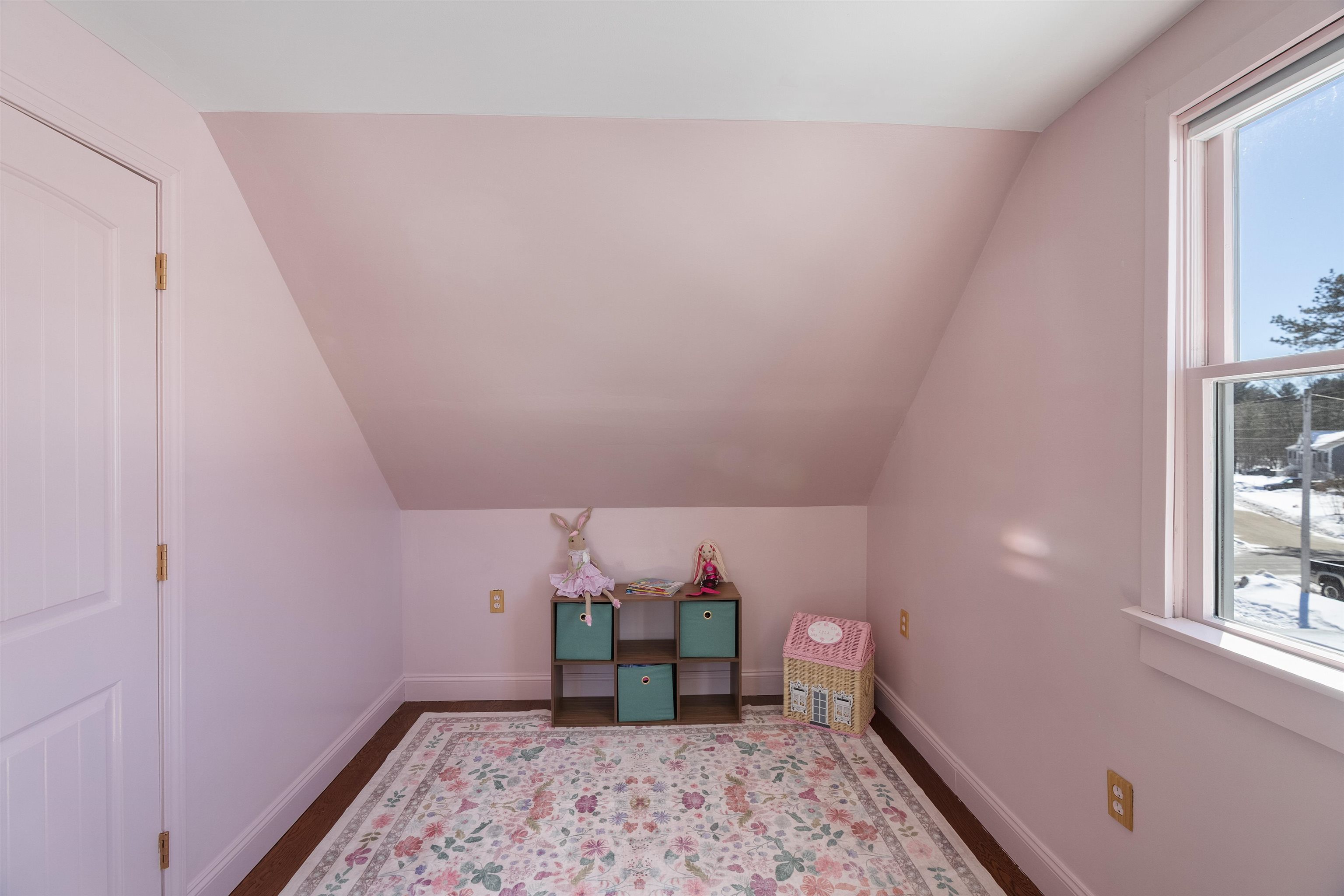 26 Eayers Pond Road Hudson, NH 03051 - Photo 15 of 33 Gallery Image 15