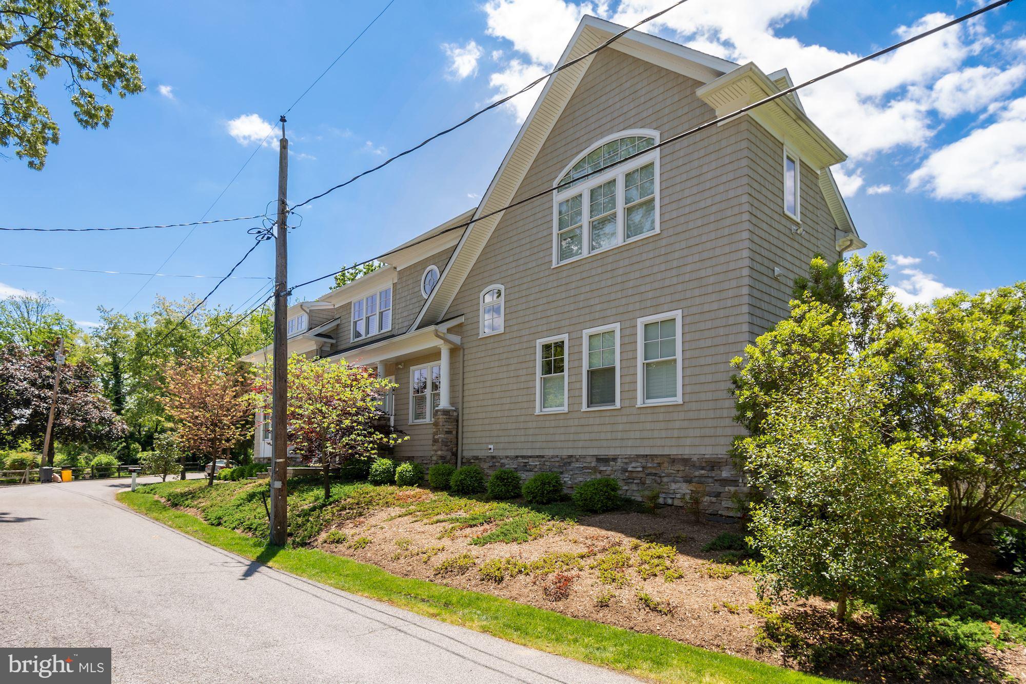 1054 Trails End Road Pasadena, MD 21122 - Photo 3 of 82