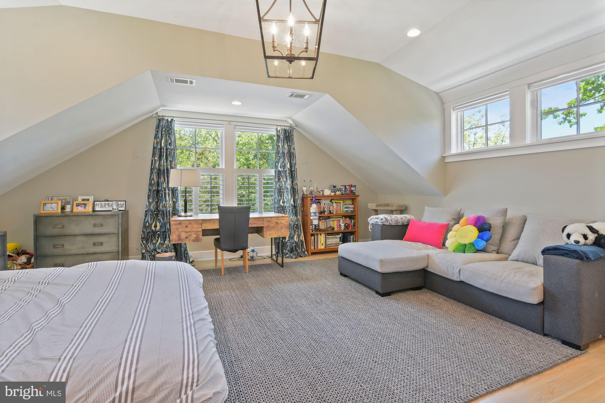 1054 Trails End Road Pasadena, MD 21122 - Photo 33 of 82