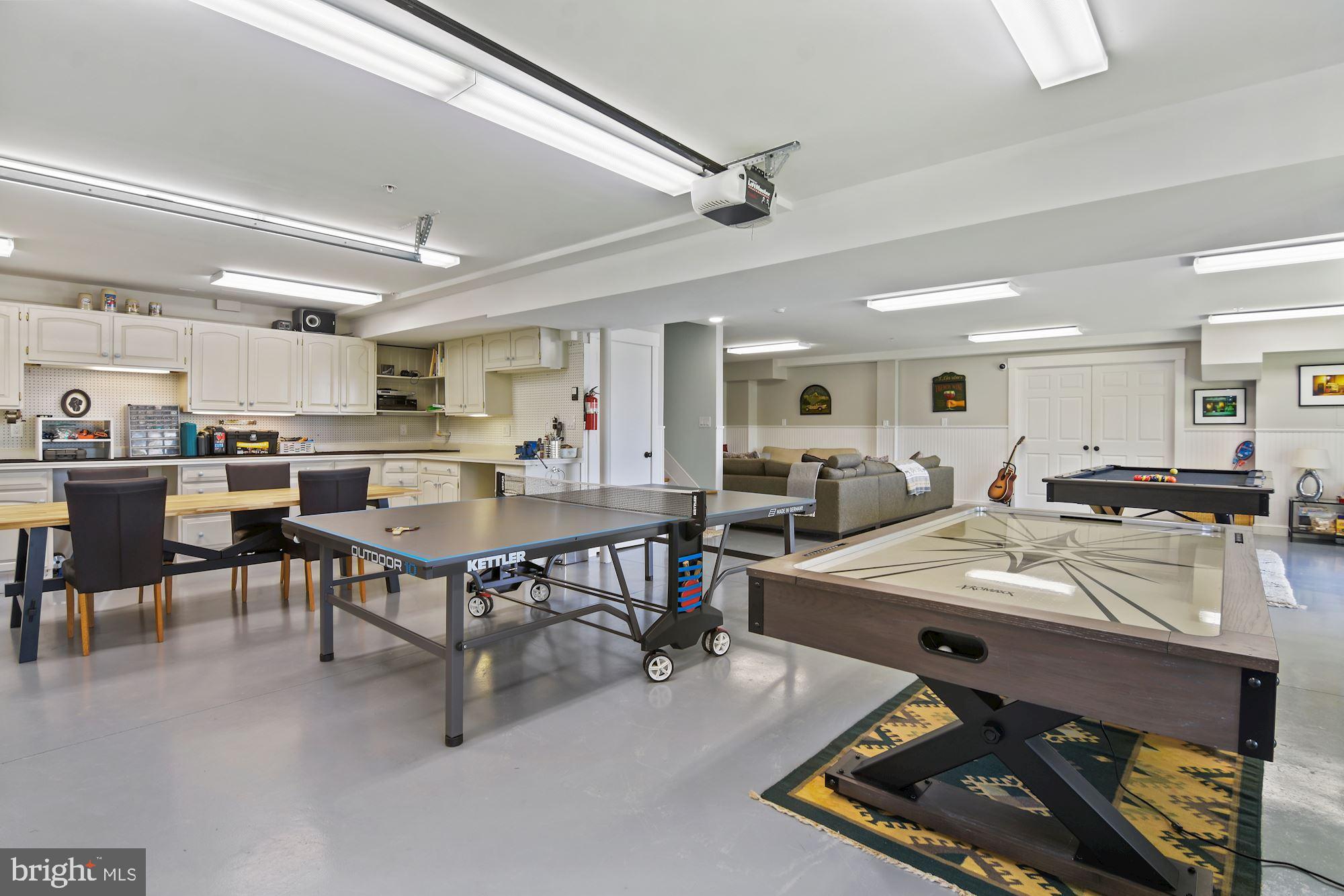 1054 Trails End Road Pasadena, MD 21122 - Photo 43 of 82