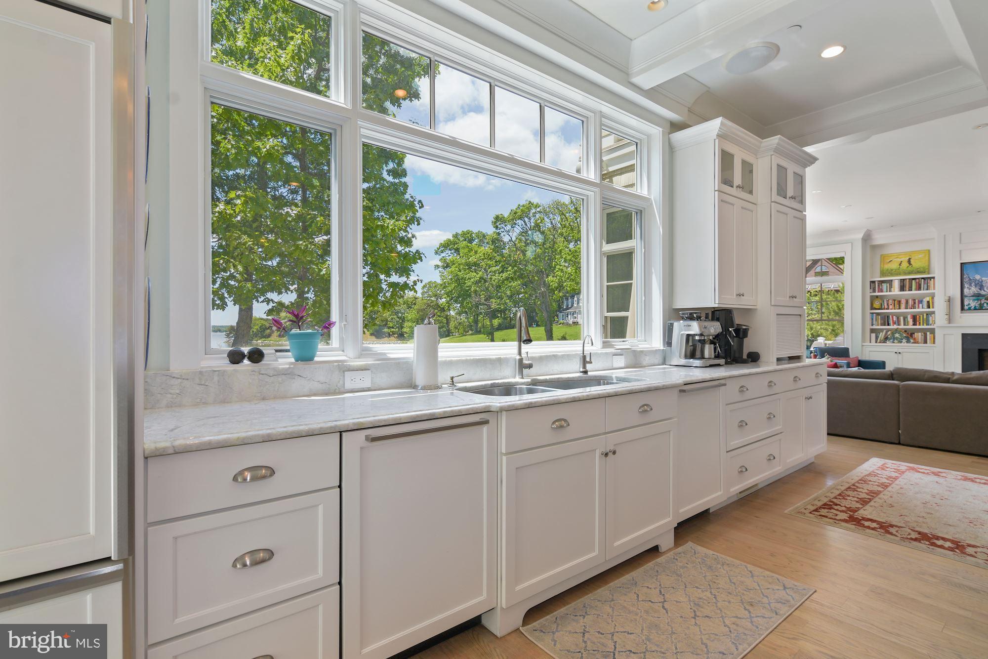 1054 Trails End Road Pasadena, MD 21122 - Photo 10 of 82