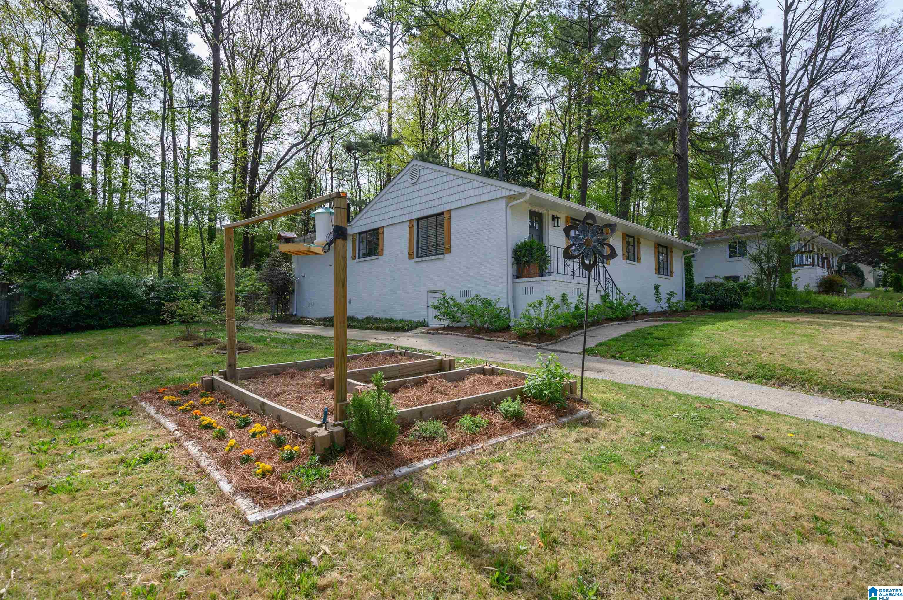 1617 Cresthill Road Birmingham, AL 35213 - Photo 39 of 40