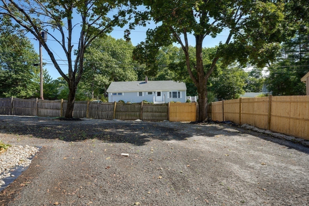 70 River Street Middleton, MA 01949 - Photo 17 of 21