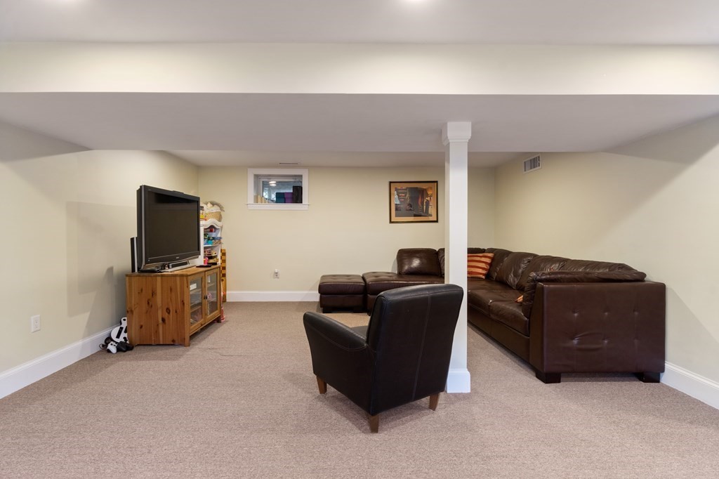 330 Hartman Road Newton, MA 02459 - Photo 28 of 35