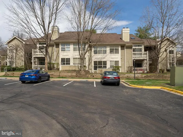 $2,000 | 10802 Antigua Terrace, Rockville, MD 20852