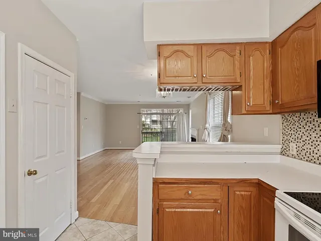 $2,000 | 10802 Antigua Terrace, Rockville, MD 20852