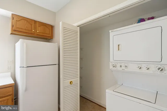 $2,000 | 10802 Antigua Terrace, Rockville, MD 20852