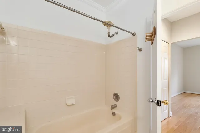 $2,000 | 10802 Antigua Terrace, Rockville, MD 20852