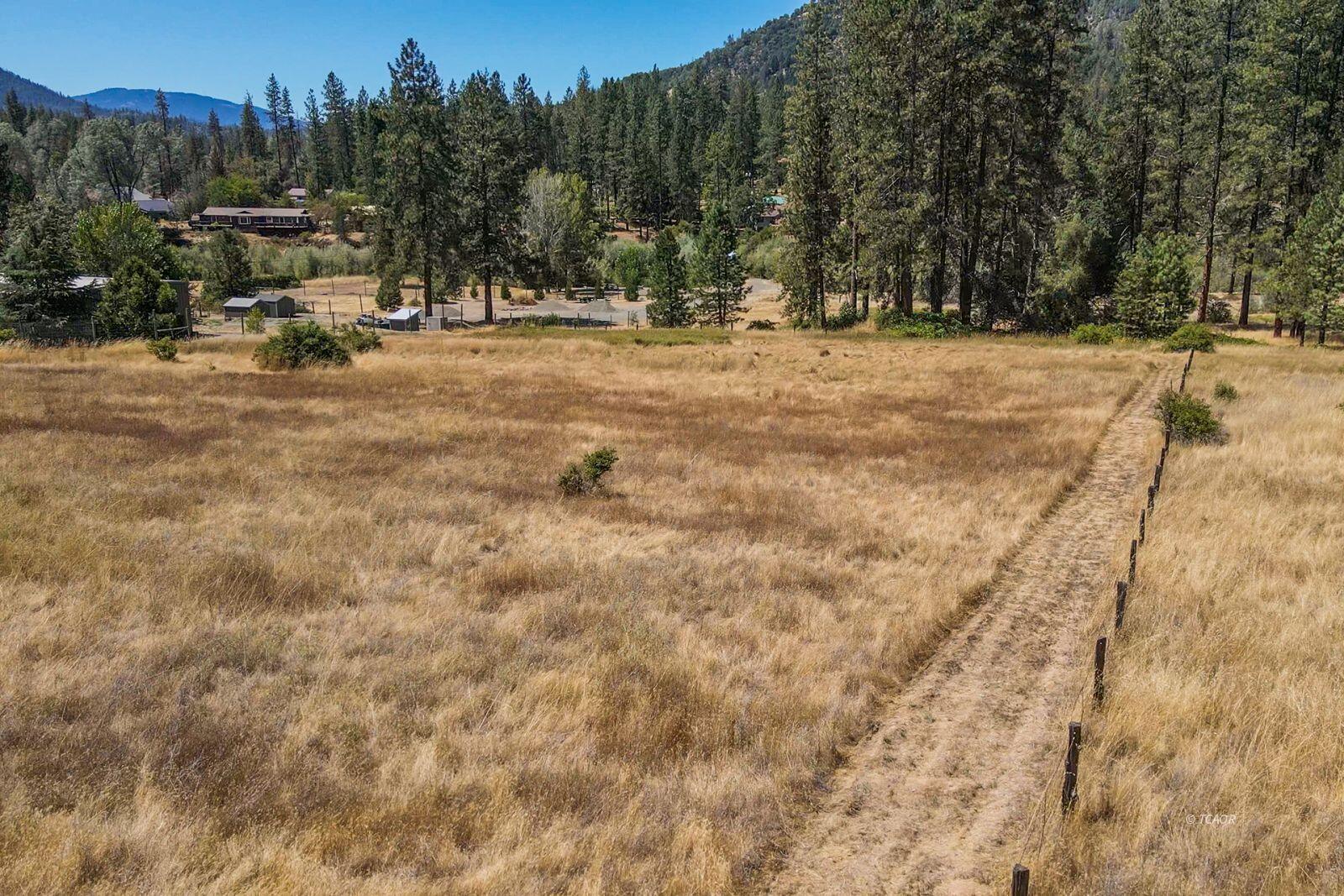 137 Salt Flat Road Lewiston, CA 96052 - Photo 3 of 26 a view of basketball court