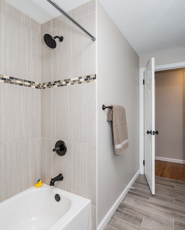 37 Lynebrook Road Springfield, MA 01118 - Photo 19 of 25 Gallery Image 19