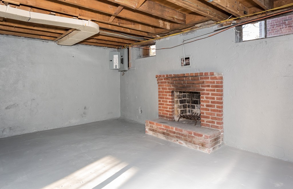 37 Lynebrook Road Springfield, MA 01118 - Photo 21 of 25 Gallery Image 21