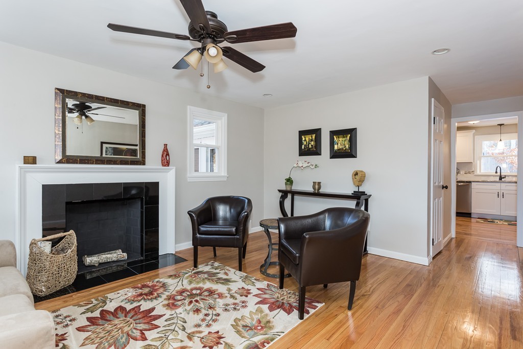 37 Lynebrook Road Springfield, MA 01118 - Photo 8 of 25 Gallery Image 8