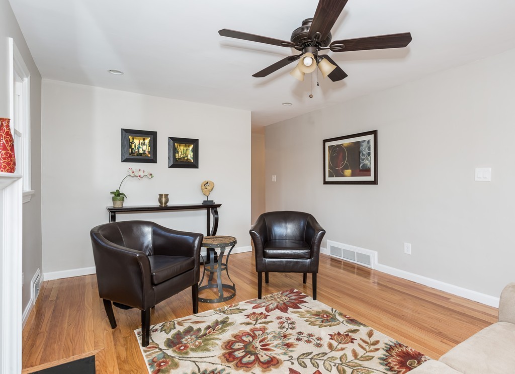 37 Lynebrook Road Springfield, MA 01118 - Photo 9 of 25 Gallery Image 9