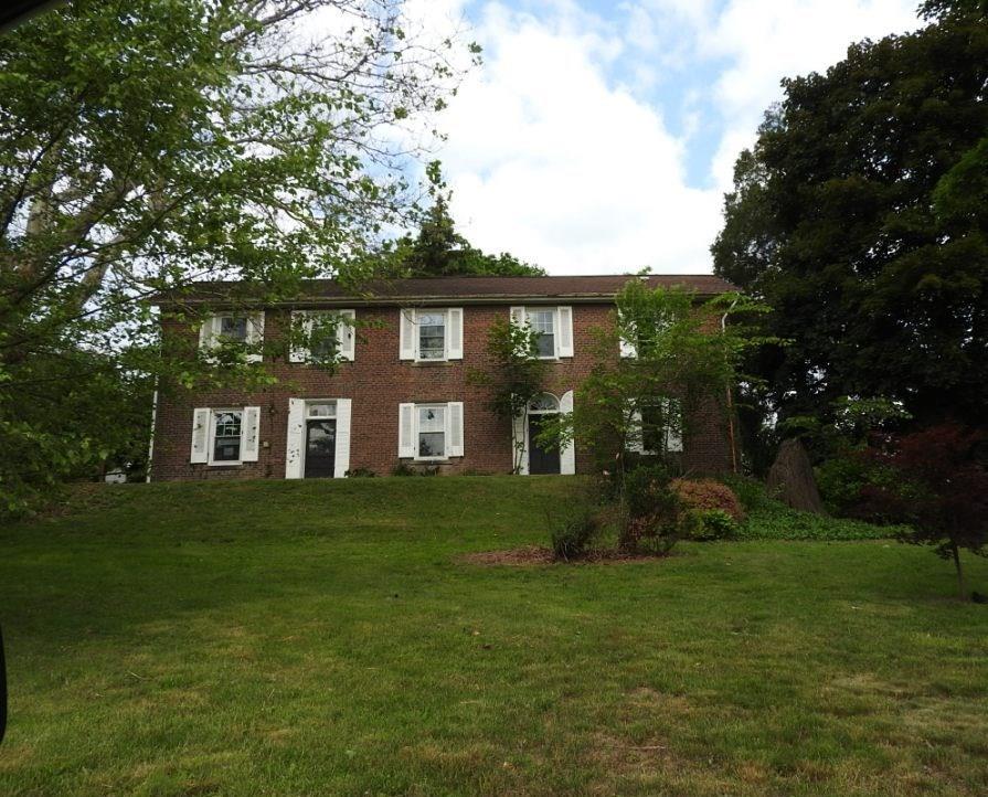 235 Alameda Road Butler, PA 16001 - Photo 1 of 19 Gallery Image 1