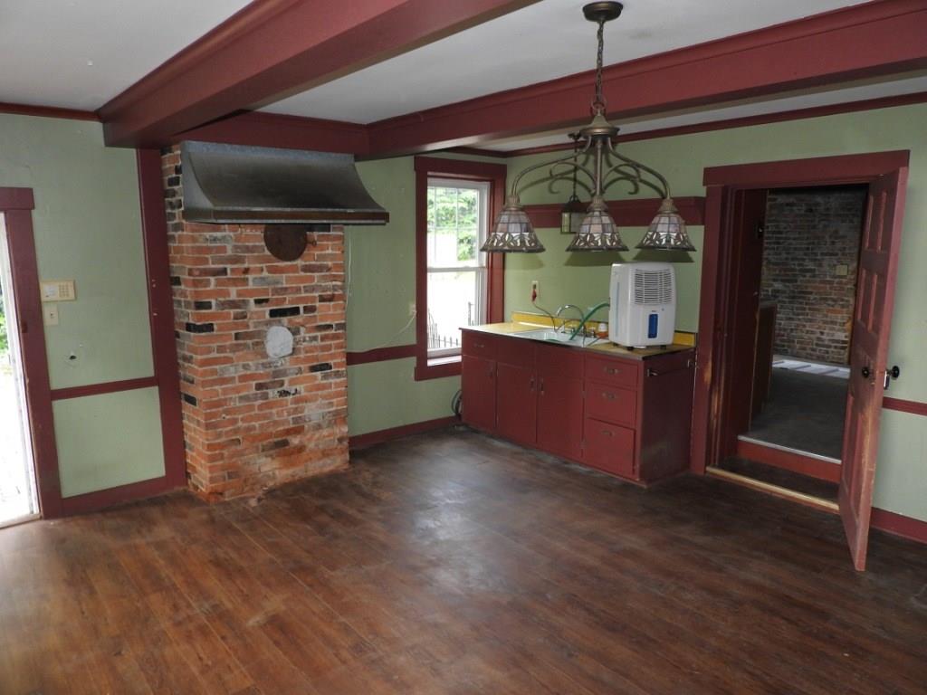 235 Alameda Road Butler, PA 16001 - Photo 3 of 19 Gallery Image 3