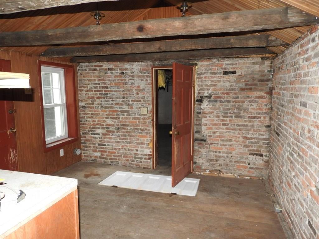 235 Alameda Road Butler, PA 16001 - Photo 5 of 19 Gallery Image 5