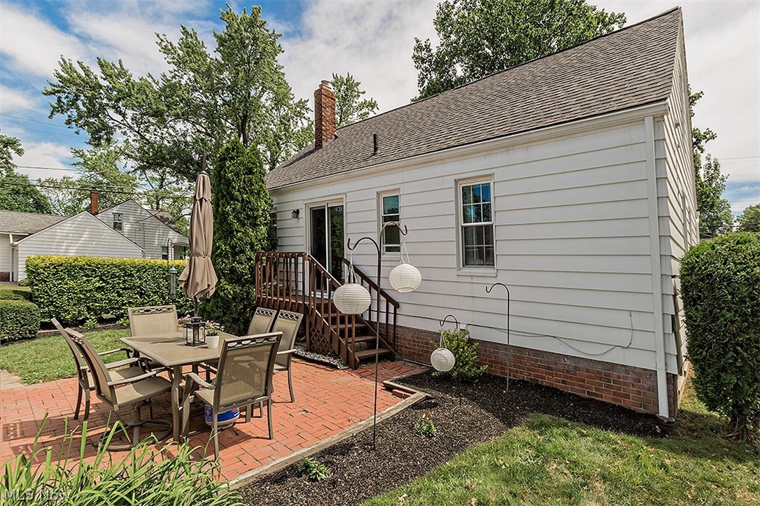 1652 Edgefield Road Lyndhurst, OH 44124 - Photo 33 of 35