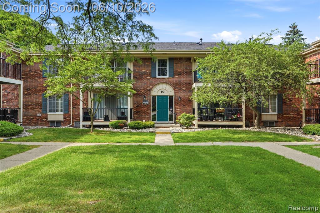 12042 15 Mile Road Sterling Heights, MI 48312 - Photo 1 of 25