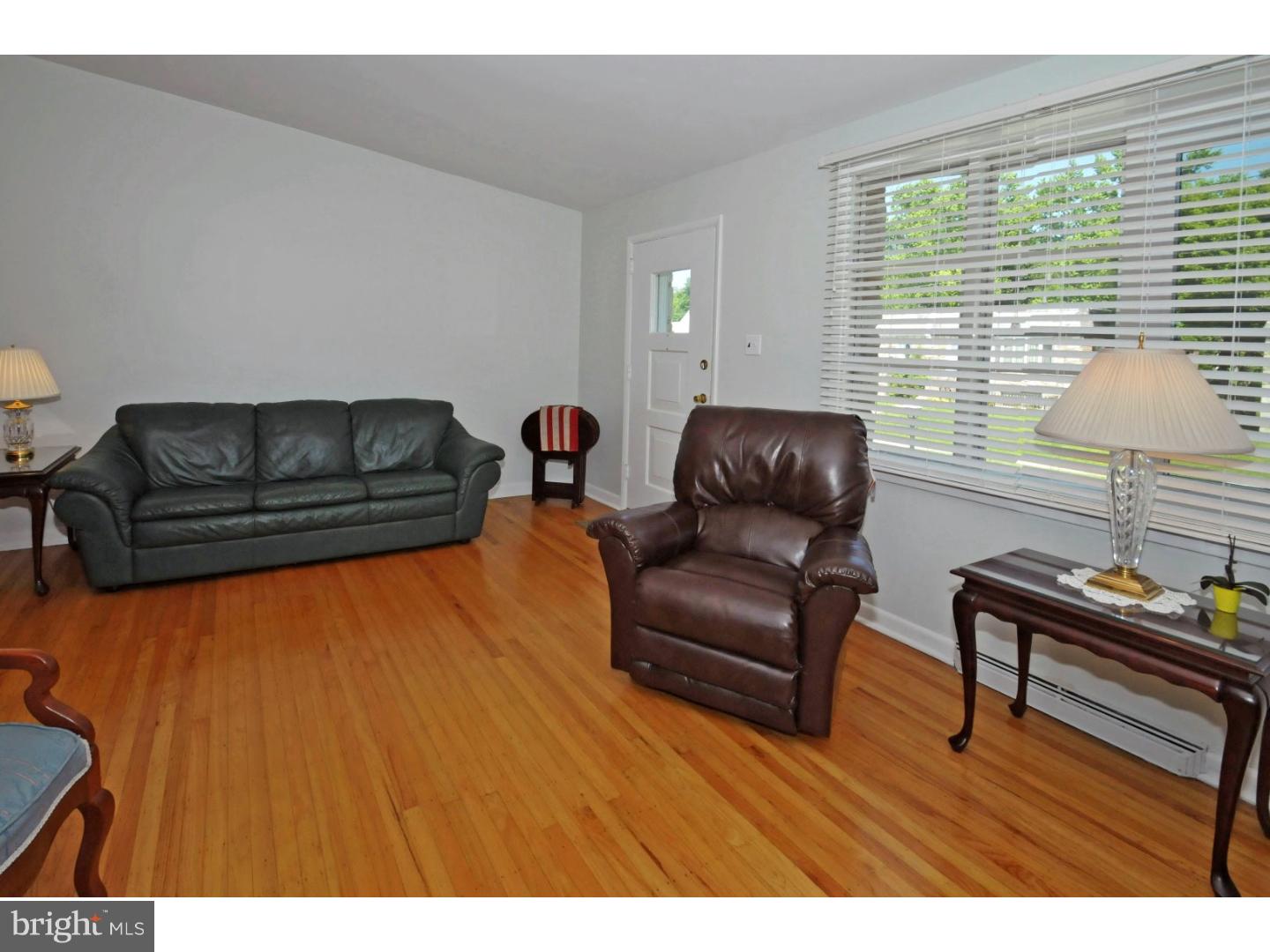 603 Wanamaker Road Jenkintown, PA 19046 - Photo 2 of 21 Living Room