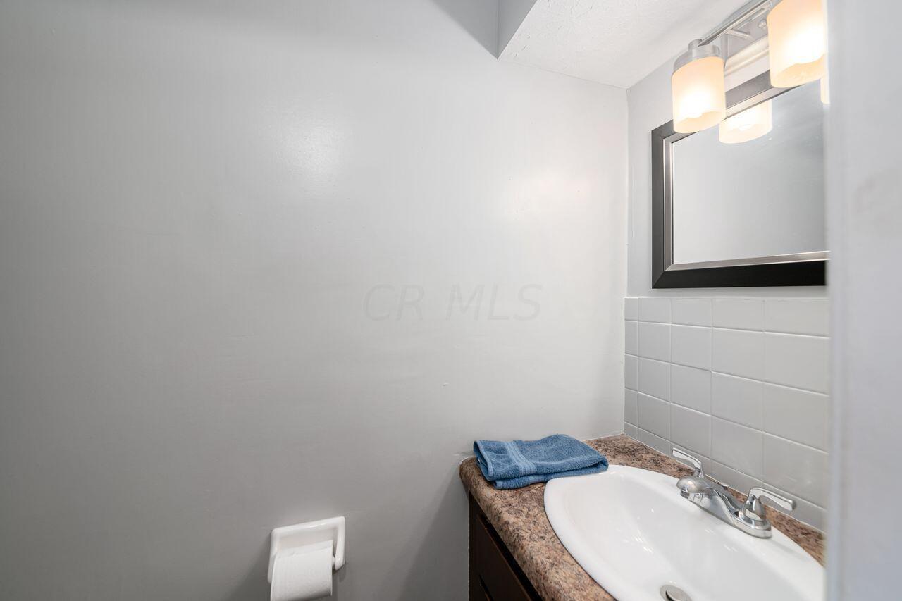 3412 Dempsey Road Westerville, OH 43081 - Photo 22 of 29 L_3412_Dempsey_Rd074