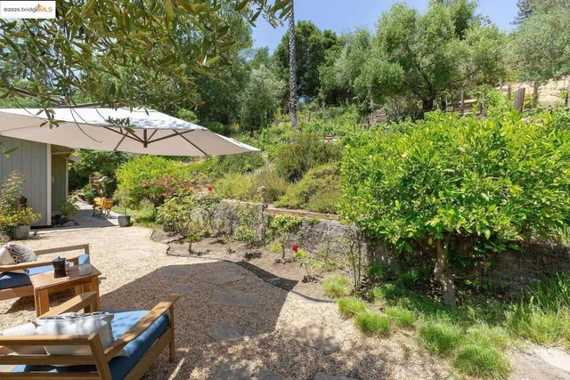 $1,698,000 | 151 La Espiral, Orinda, CA 94563