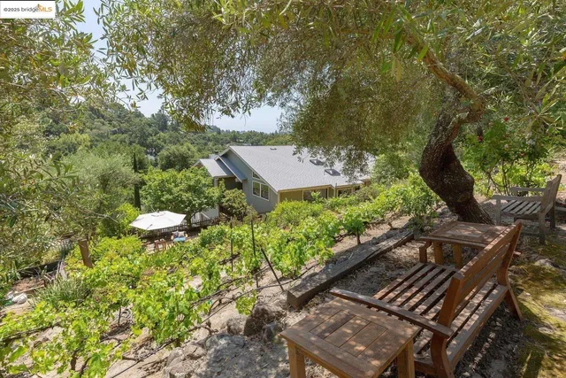 $1,698,000 | 151 La Espiral, Orinda, CA 94563