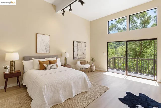 $1,698,000 | 151 La Espiral, Orinda, CA 94563