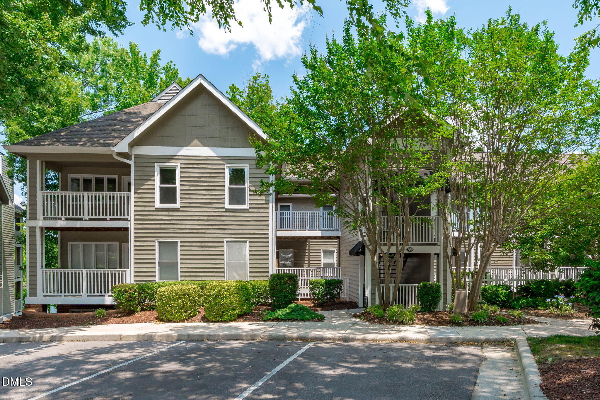 735 Springfork Drive Cary, NC 27513 - Photo 5 of 40