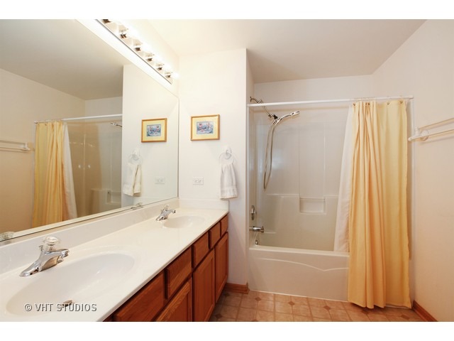 1967 Brimstone Road Romeoville, IL 60446 - Photo 6 of 17